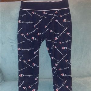 Champion logo leggings size medium